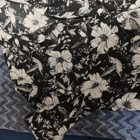 Shein Vacation Shirt - Picture 3 of 6